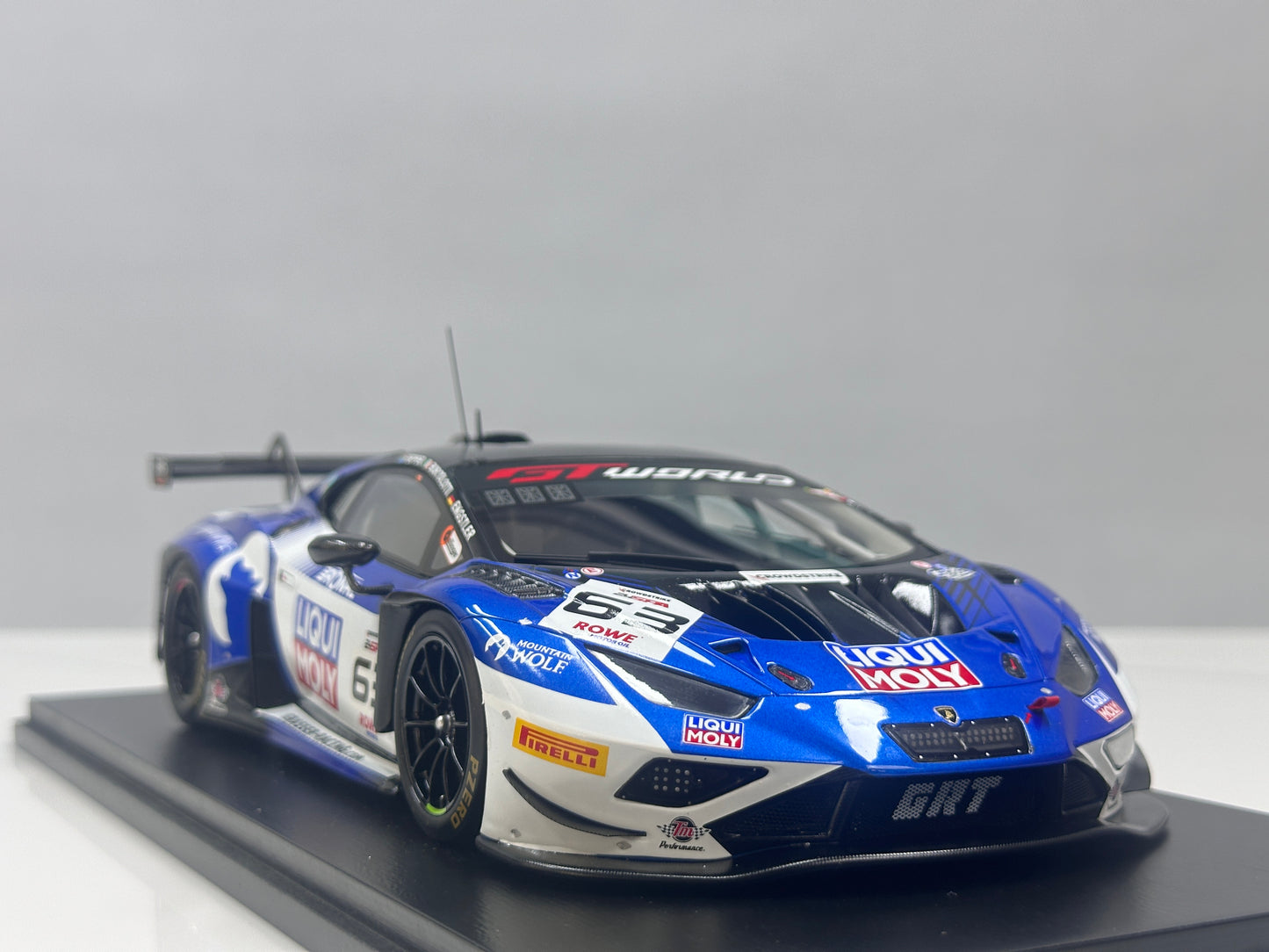 Spark 1/18 Lamborghini Huracan GT3 EVO 2 2025 Spa-Francorchamps Victory No. 63, Blue Livery, 18SPA2025