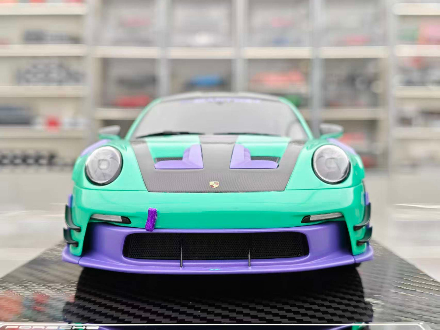 VIP 1/18 Porsche 911 GT3 RS-Manthey Racing Mint Green VIP185