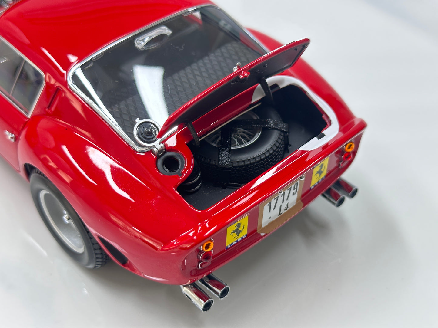 KYOSHO 1/18 Ferrari 250 GTO Red KY212