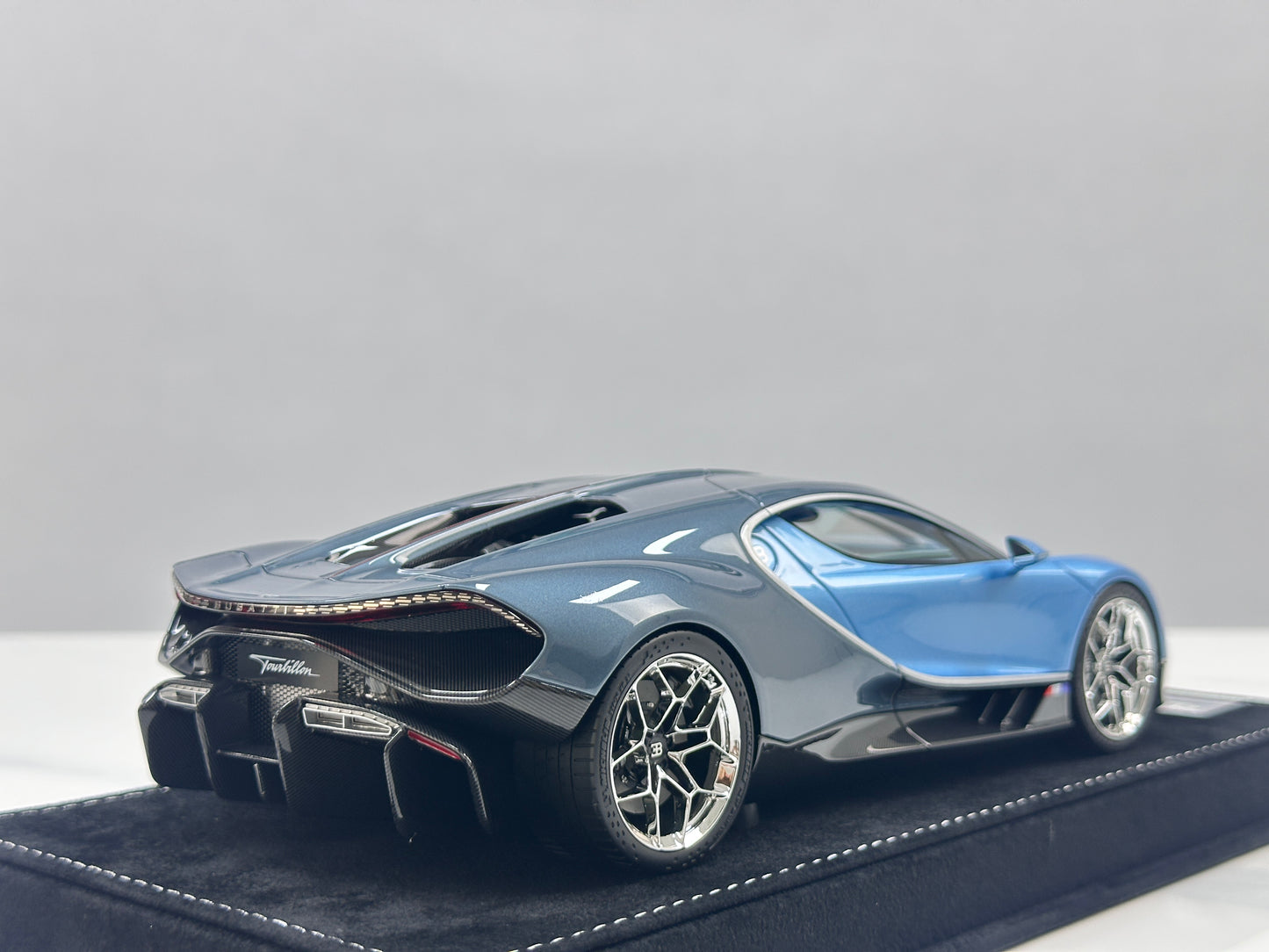 HH MODEL 1/18 Bugatti Tourbillon Release Color HH638