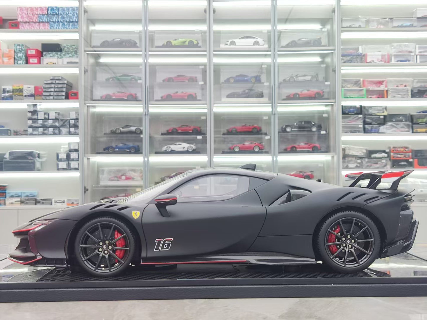 BBR 1/12 Ferrari SF90 XX Stradale Leclerc #16 Black Resin Car Model BBR1220CL