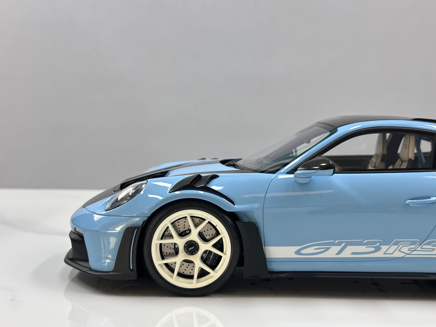 GT Spirit 1/12 Porsche 911 [992.1] GT3 Blue GT497