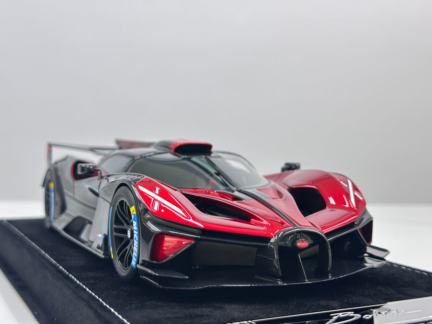 HH Model 1/18 Bugatti Bolide Metallic Red HH599