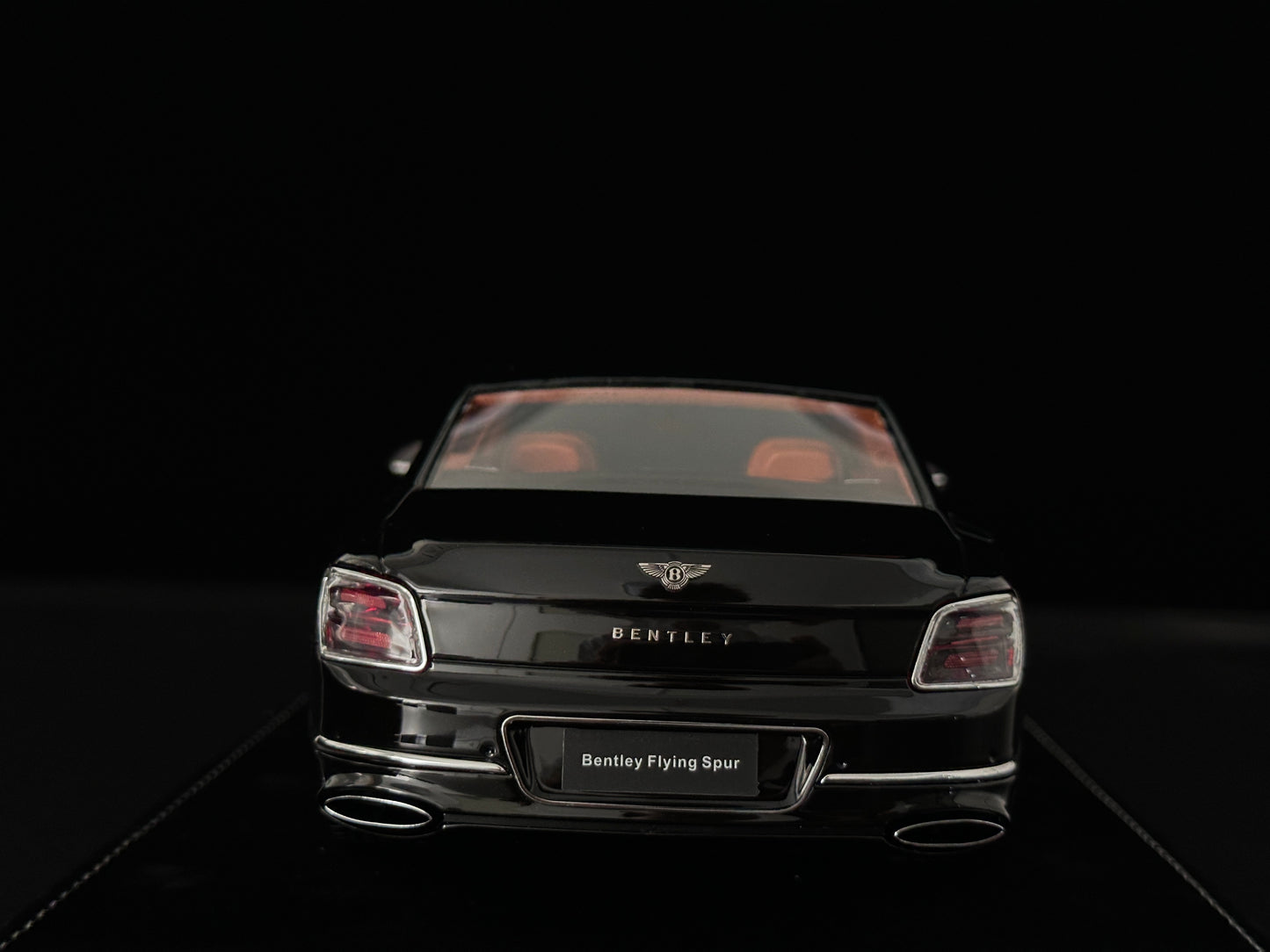 HH Model 1/18 Bentley Flying Spur Diamond Black HH627