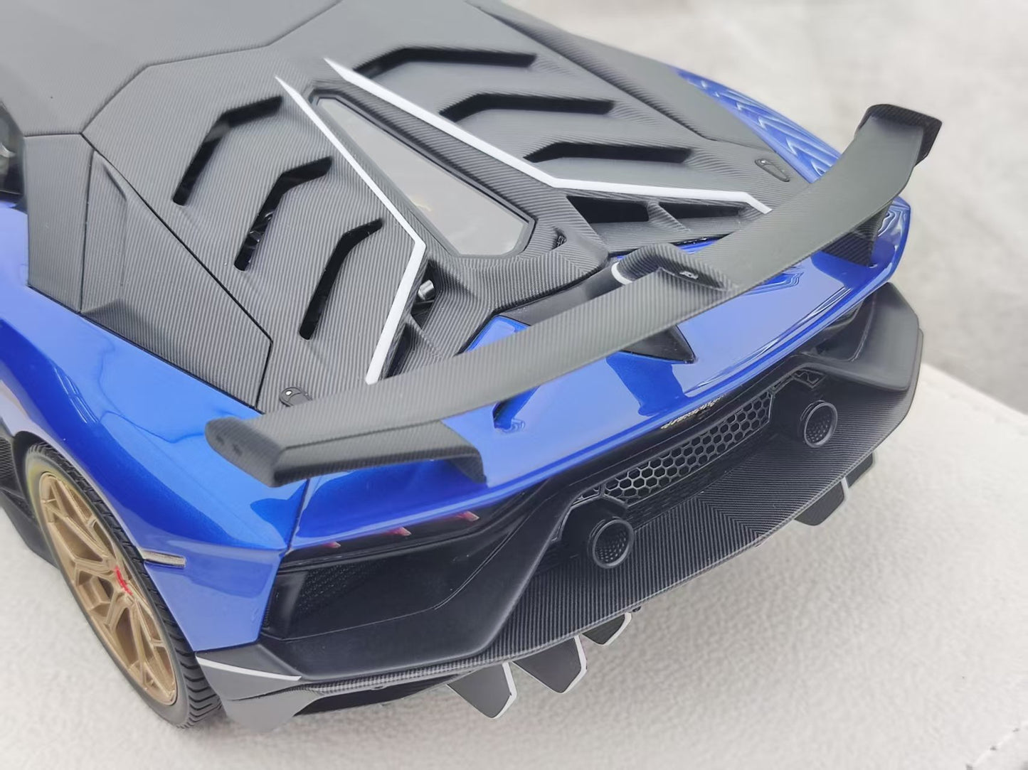 MAKEUP 1/18 Lamborghini SVJ 63 Blue Limited Edition Car Model EML027B