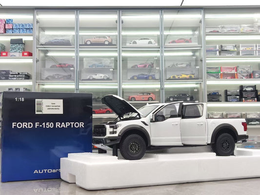 AUTO Art 1/18 Ford F-150 RAPTOR SUPERCREW 2019 White 72946