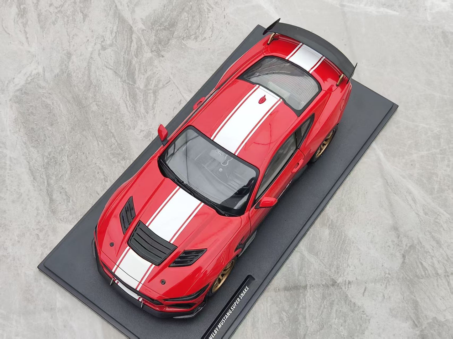 Solido 1/18 Ford Shelby Mustang Super Snake Race Red S1813801