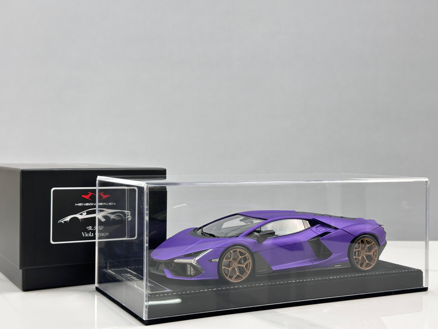 HH Model 1/18 Lamborghini Revuelto Matte Purple HH618