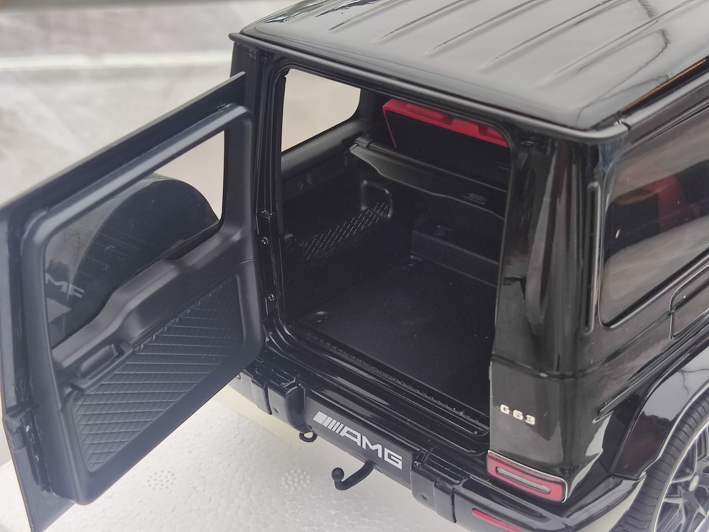 AUTO Art 1/18 Mercedes AMG G63 2019 Black Model Car 76354