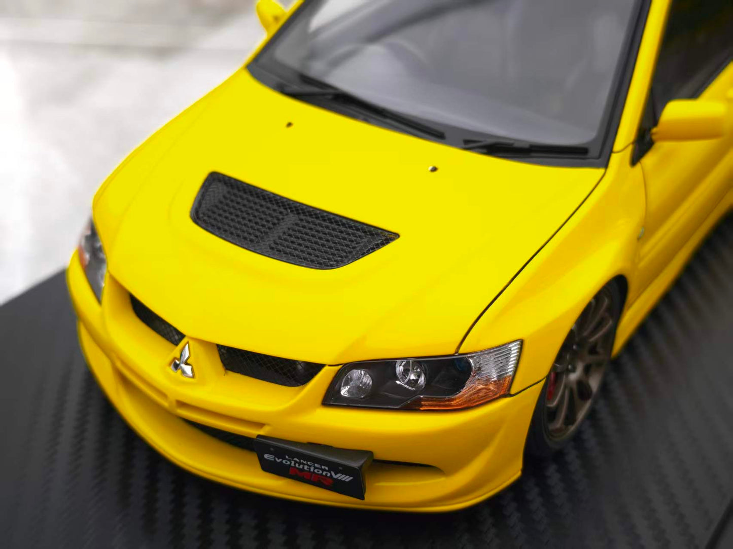 IG 1/18 Mitsubishi EVO MR Yellow IG3837