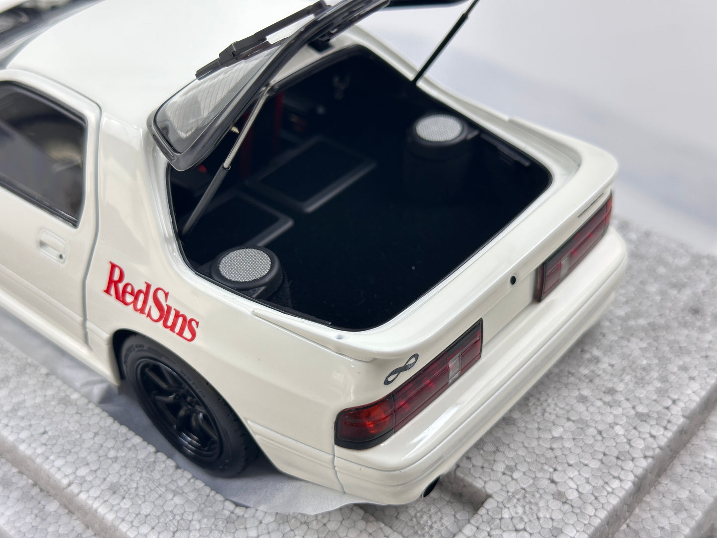 WHELART 1/18 Mazda FC3S (White) WH013