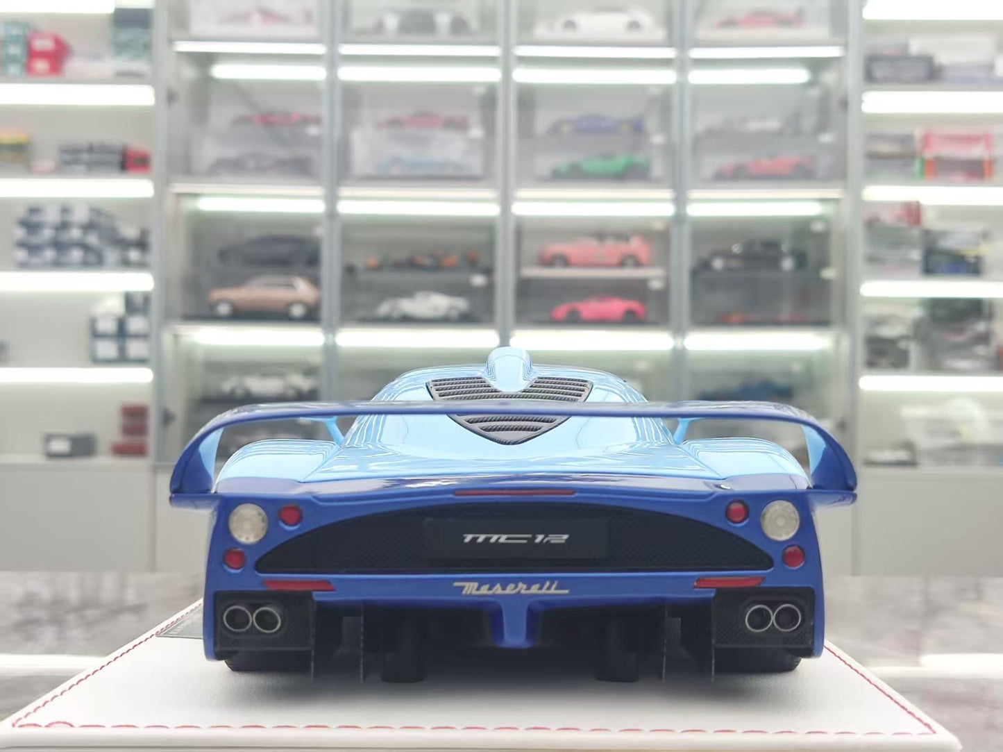GL 1/18 Maserati MC12 Gulf Blue + Dark Blue Resin Model JS-GL024