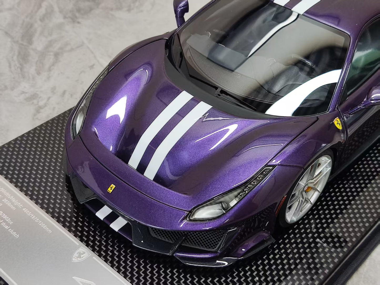 DM Pro 1/18 Ferrari 488 Pista – Purple (Black Base Version B) DGP002B