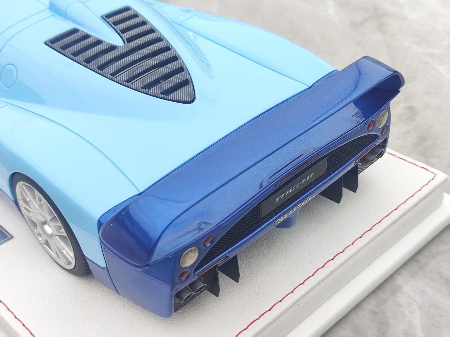 GL 1/18 Maserati MC12 Gulf Blue + Dark Blue Resin Model JS-GL024