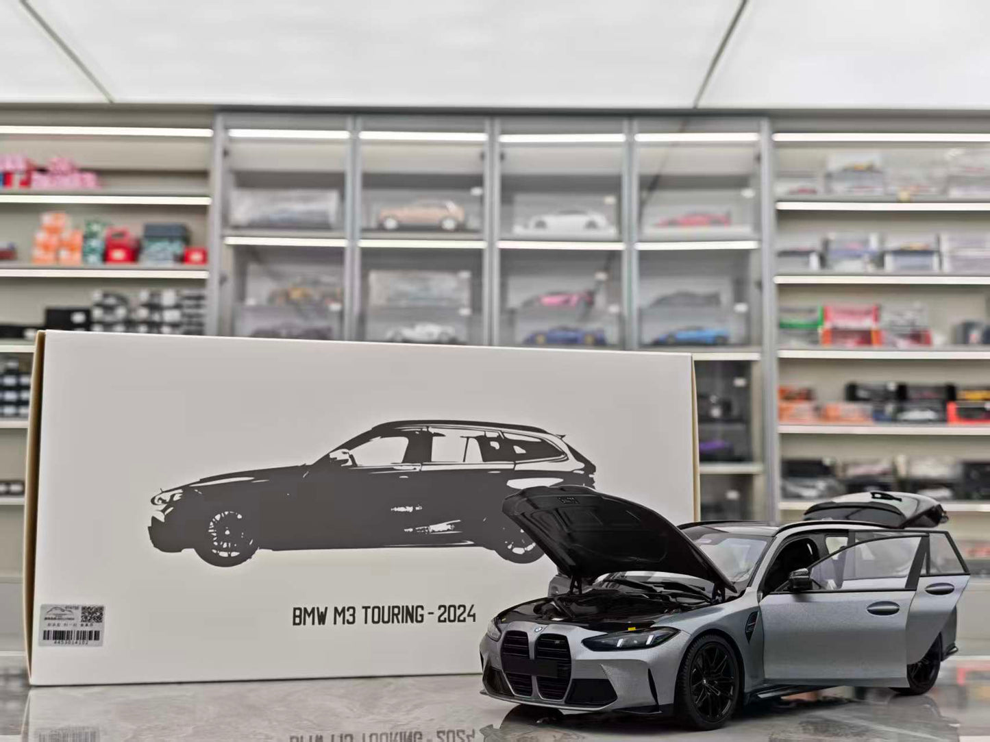 MINICHAMPS 1/18 BMW M3 Touring Matte Silver 113024022