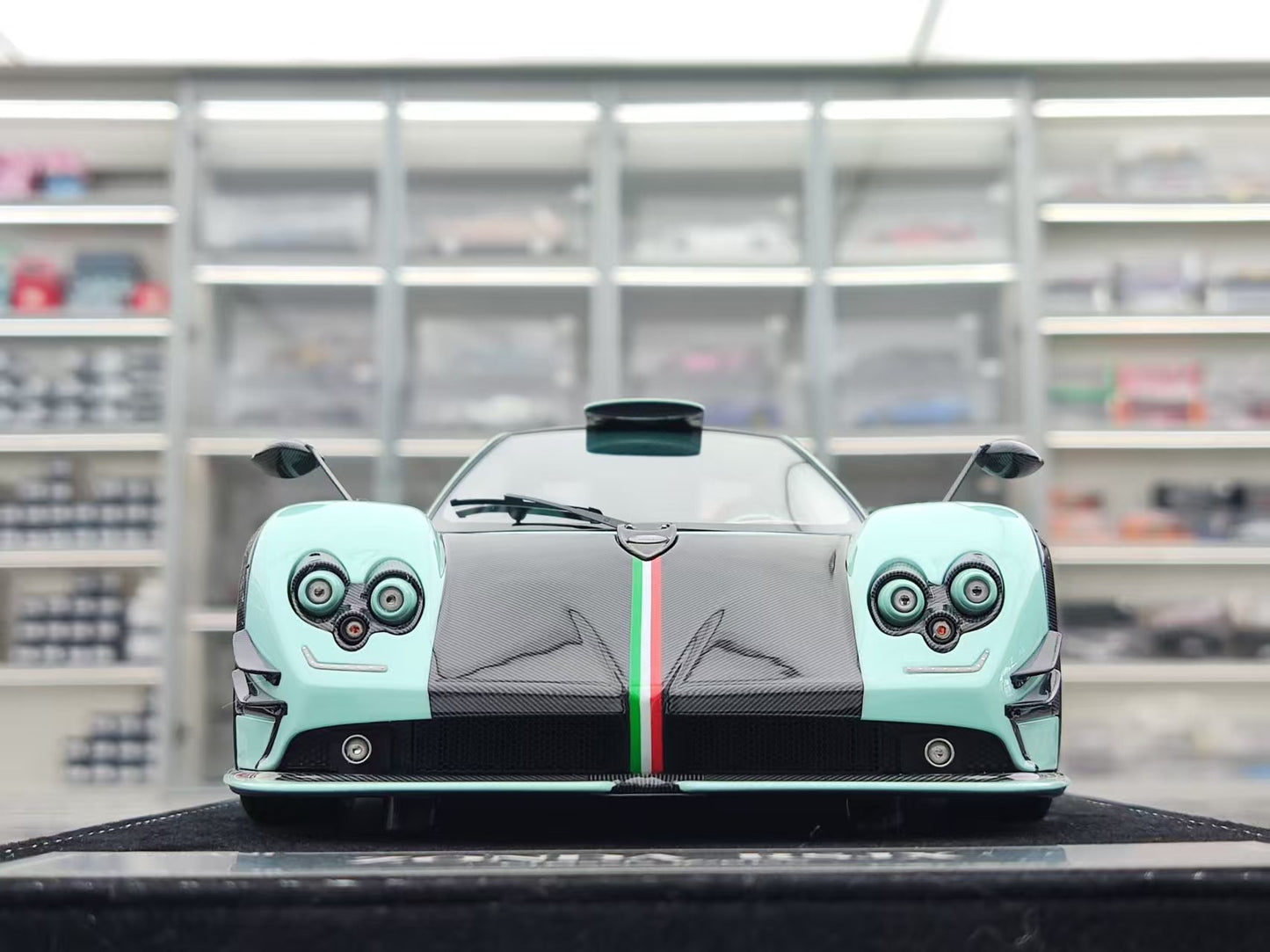 HH Model 1/18 Pagani Zonda Specials RSJX HH548