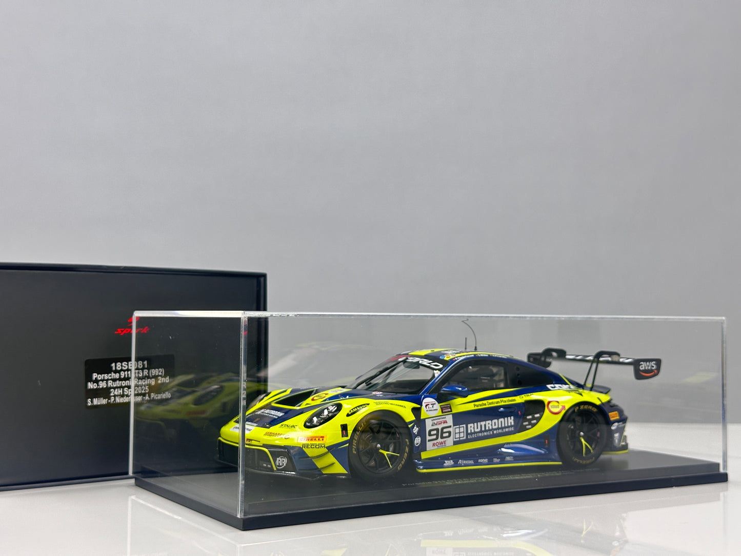 Spark 1/18 Porsche 911 (992) GT3 R, 2025 Spa-Francorchamps runner-up, green livery 18SB081