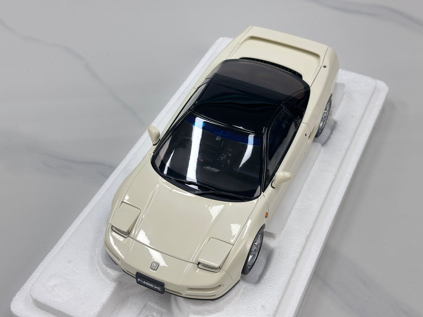 LCD 1/18 Honda NSX 1st Generation (MK1/NA1) White LCD18022-WH