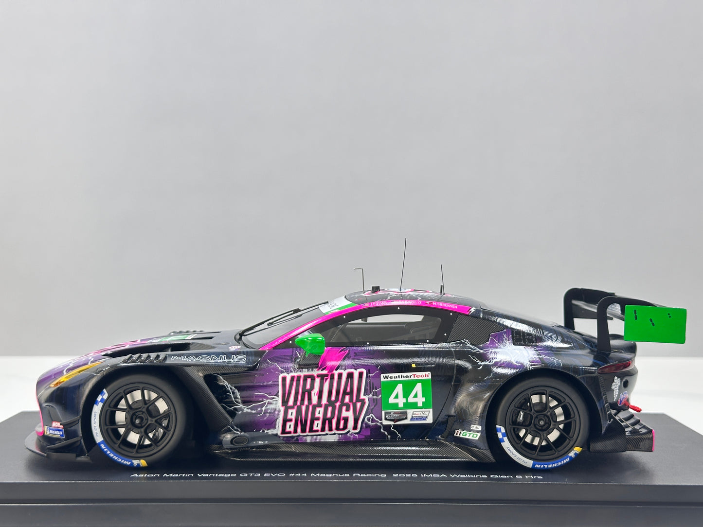 Topspeed 1/18 Aston Martin Vantage GT3 Evo #44 Magnus Racing Black/Purple Livery TS0690