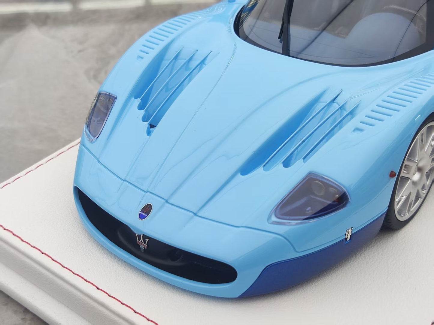 GL 1/18 Maserati MC12 Gulf Blue + Dark Blue Resin Model JS-GL024