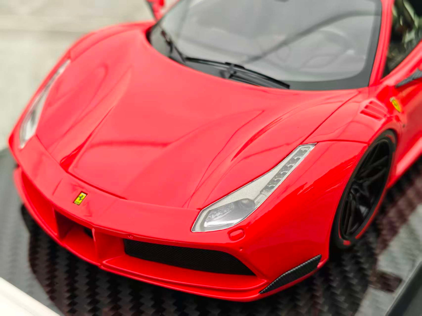 CE 1/18 Ferrari Novitec 488GTB N-Largo Standard Red CE005