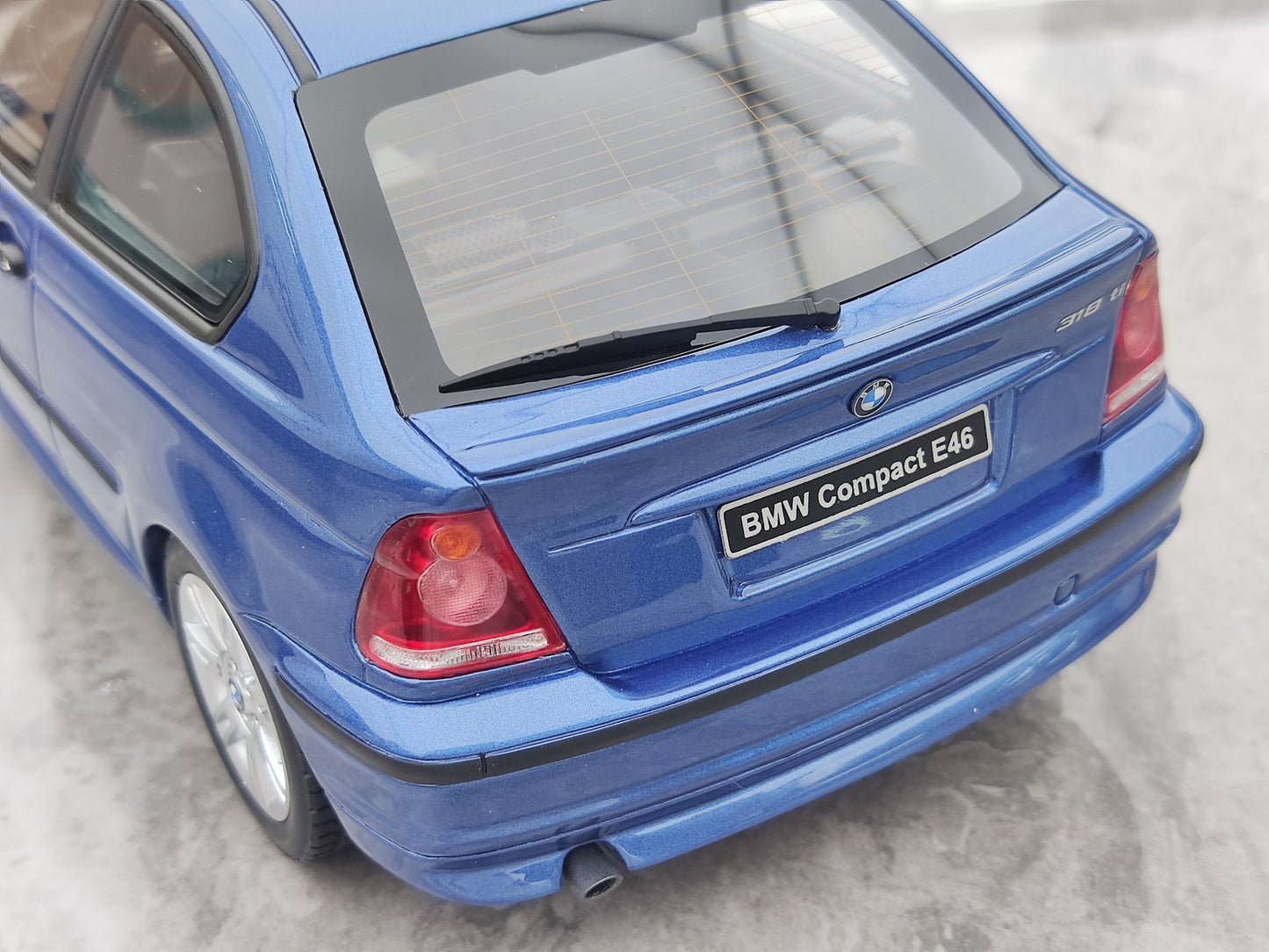 OTTO 1/18 BMW E46 318 TI COMPACT ESTORIL blue OT462