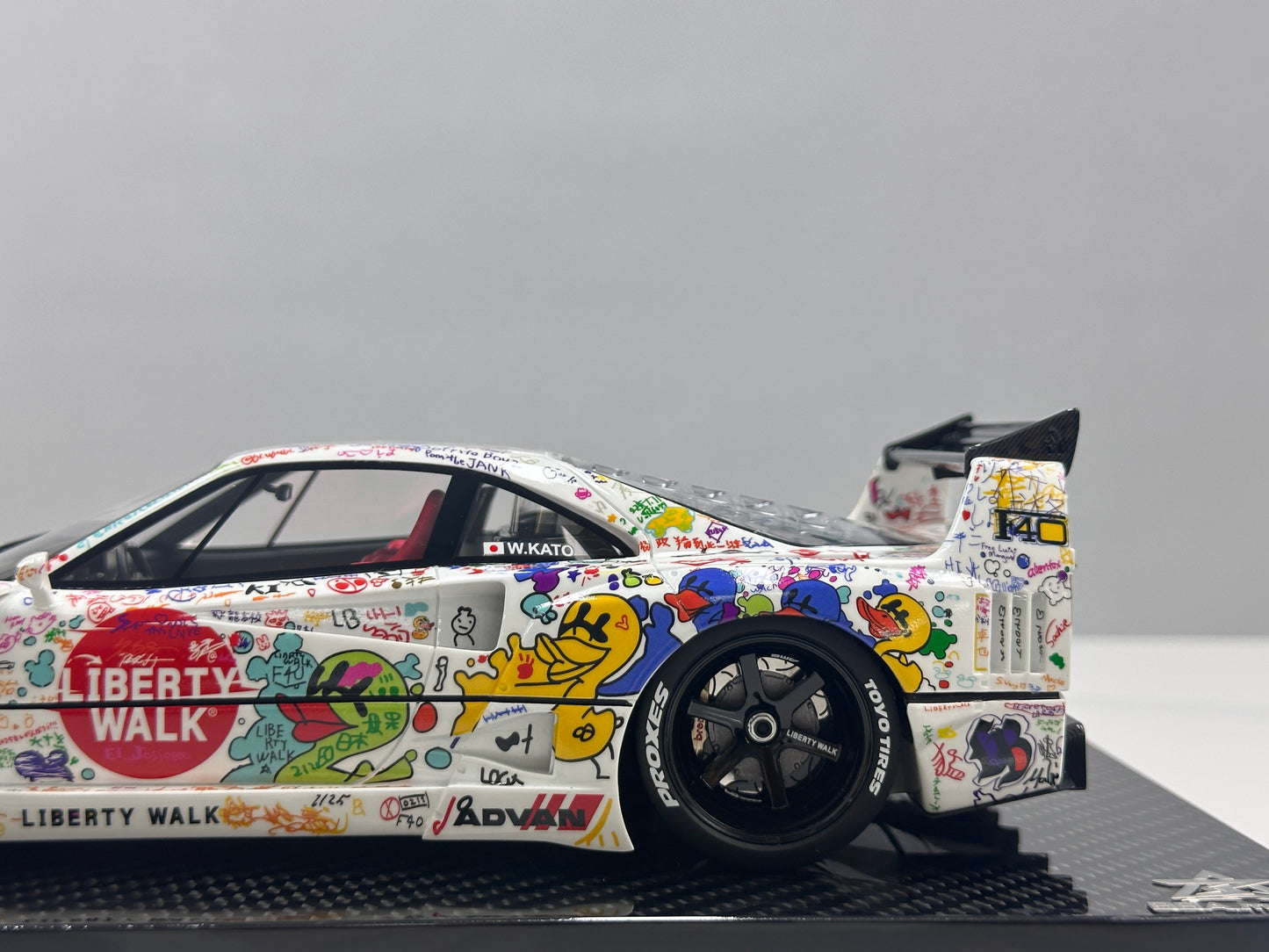 BBA MODEL 1/18 Ferrari F40 Widebody – Hand-Painted Graffiti Livery (BBA090)