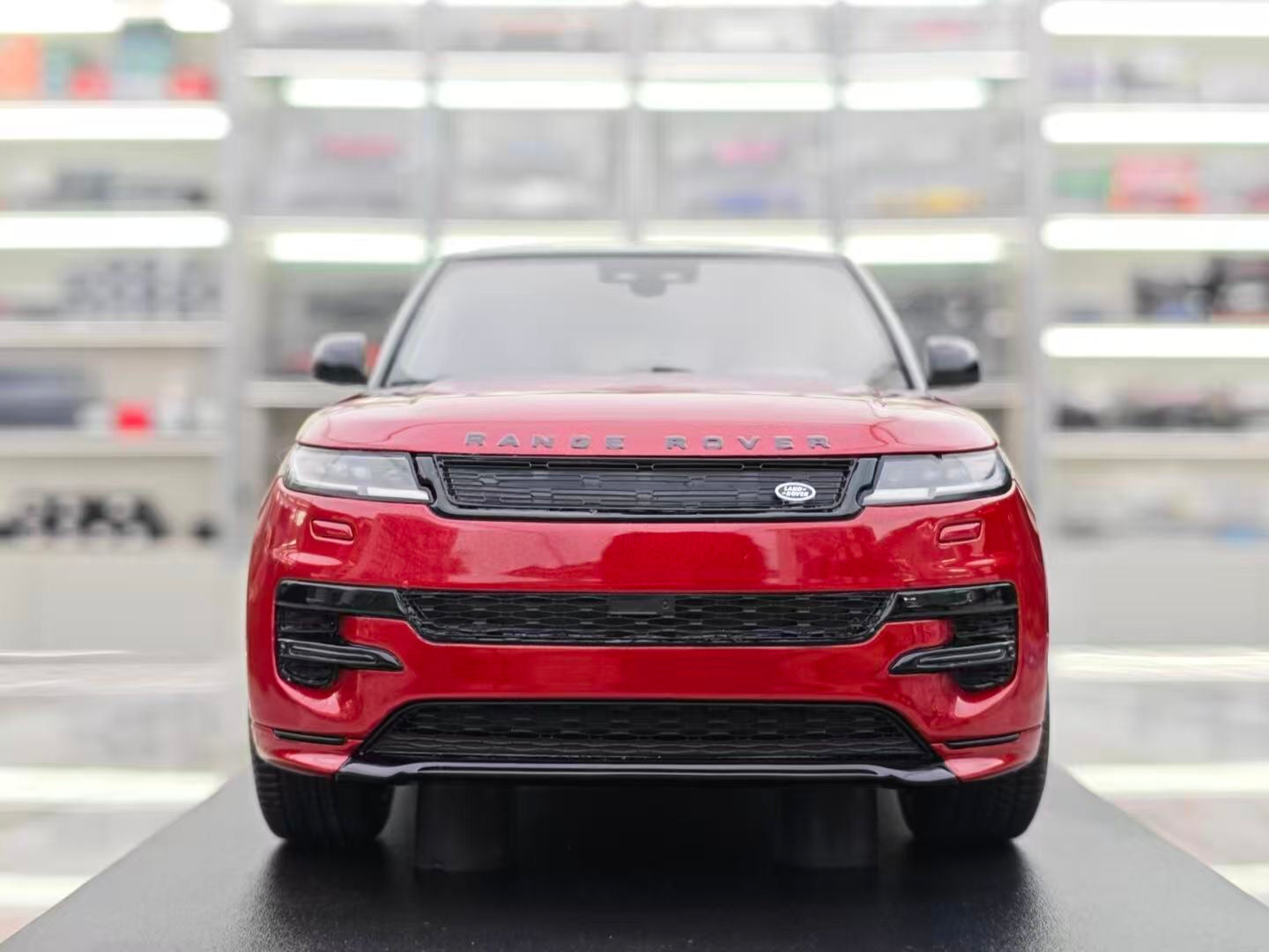 GT Spirit 1/18 RANGE ROVER SPORT GT523