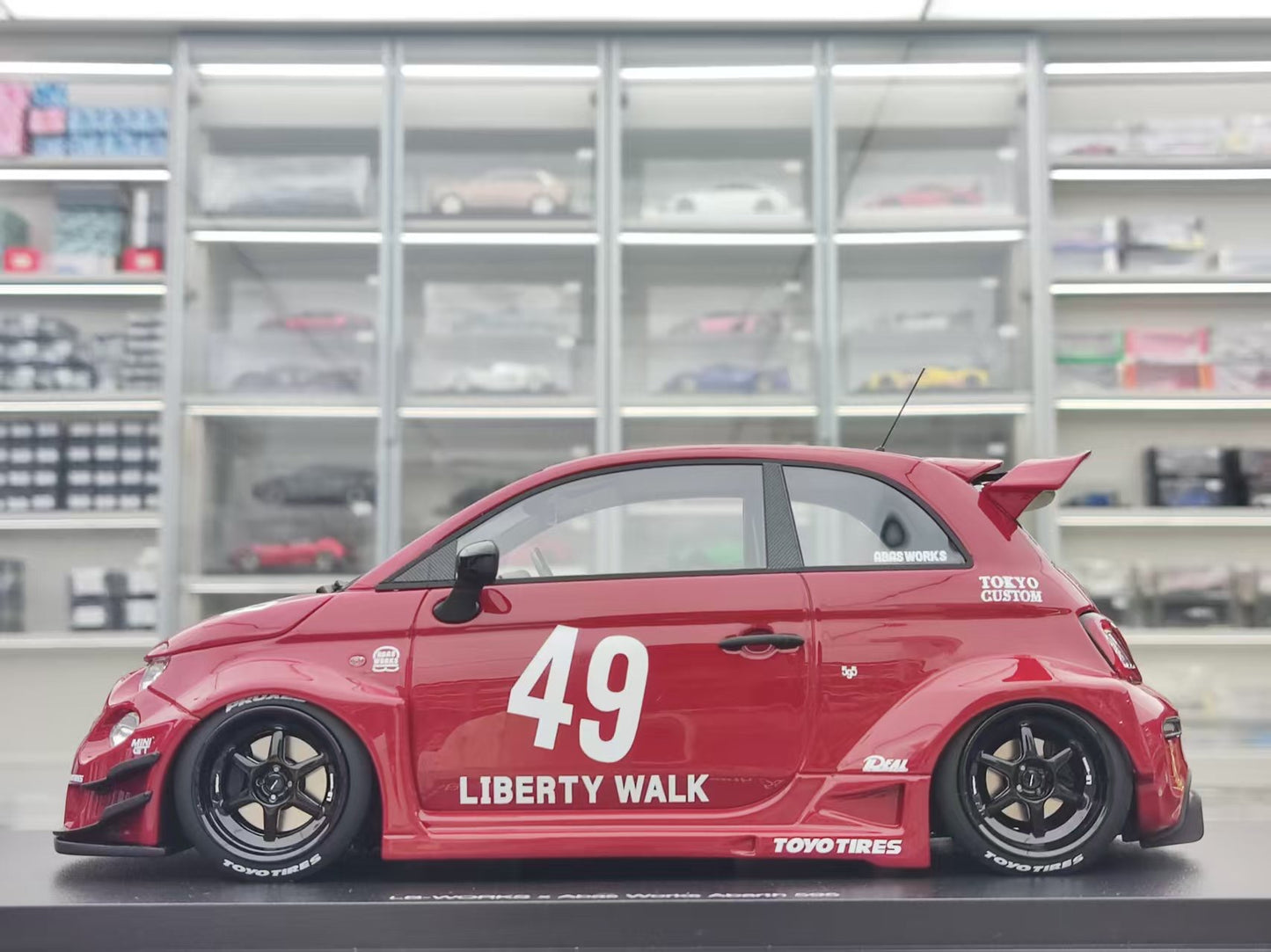 Topspeed 1/18 Abarth LB-WORKS 595, Red (TS0613)
