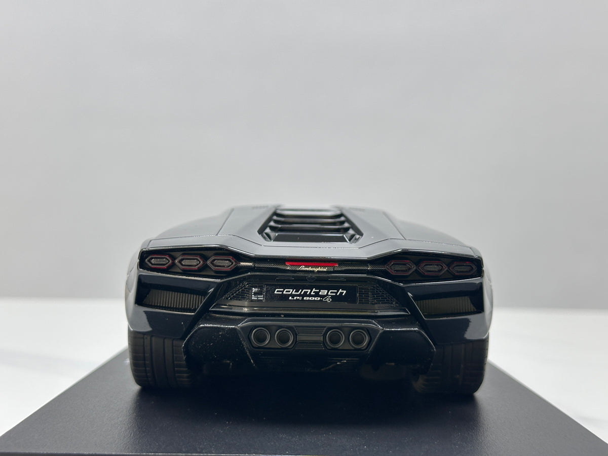 TopSpeed 1/18 Lamborghini Countach LPI 800-4 Black TS0440