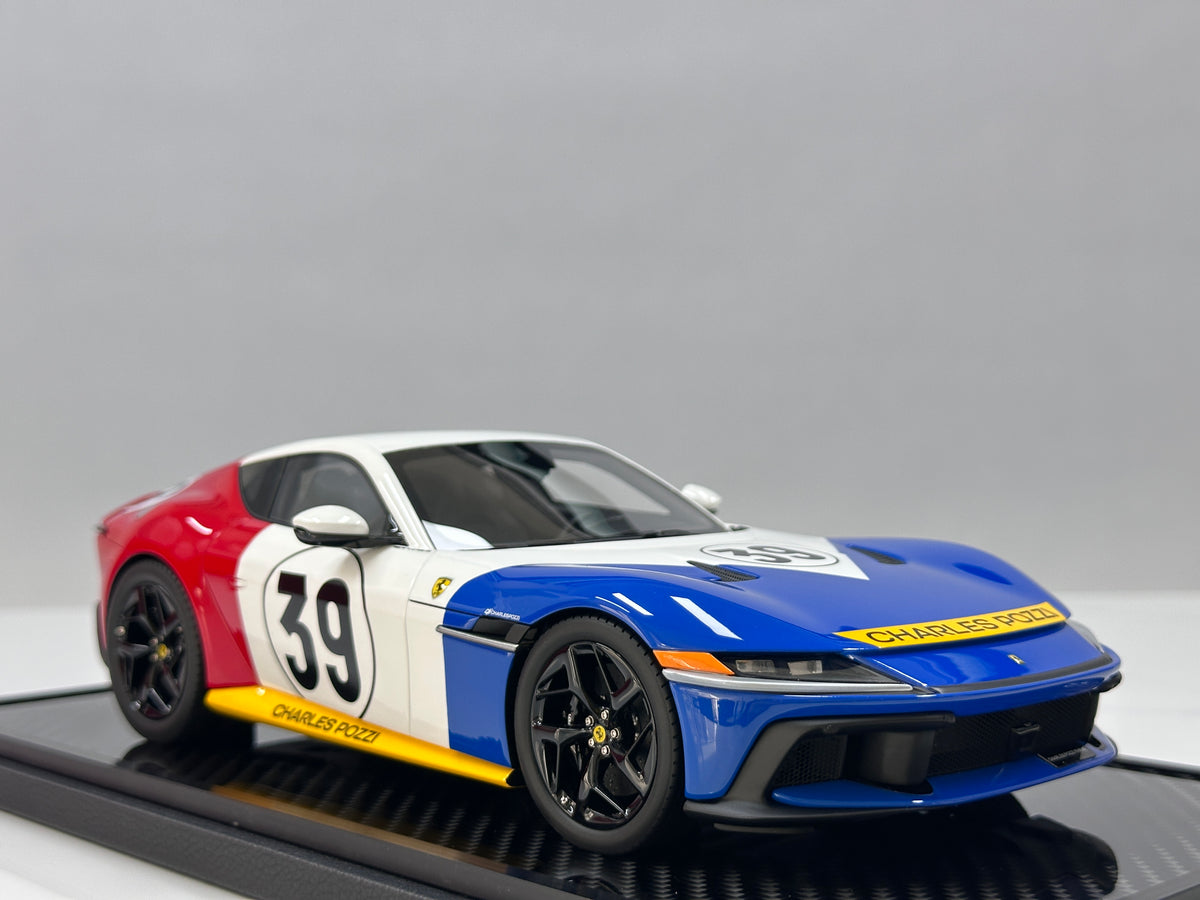 BBR 1/18 Ferrari 12Cilindri Coupé (Special Edition) with Luggage Set – Red/White/Blue – P18248LMST