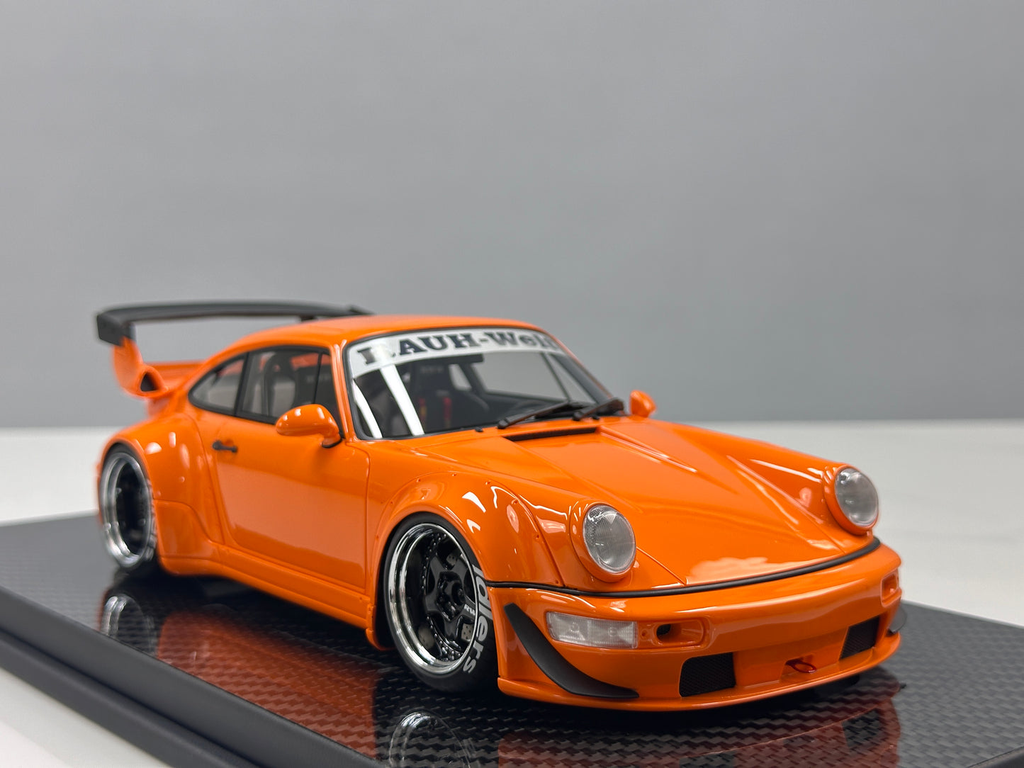 TGM Model 1/18 Porsche RWB 964 (Orange) TGM009