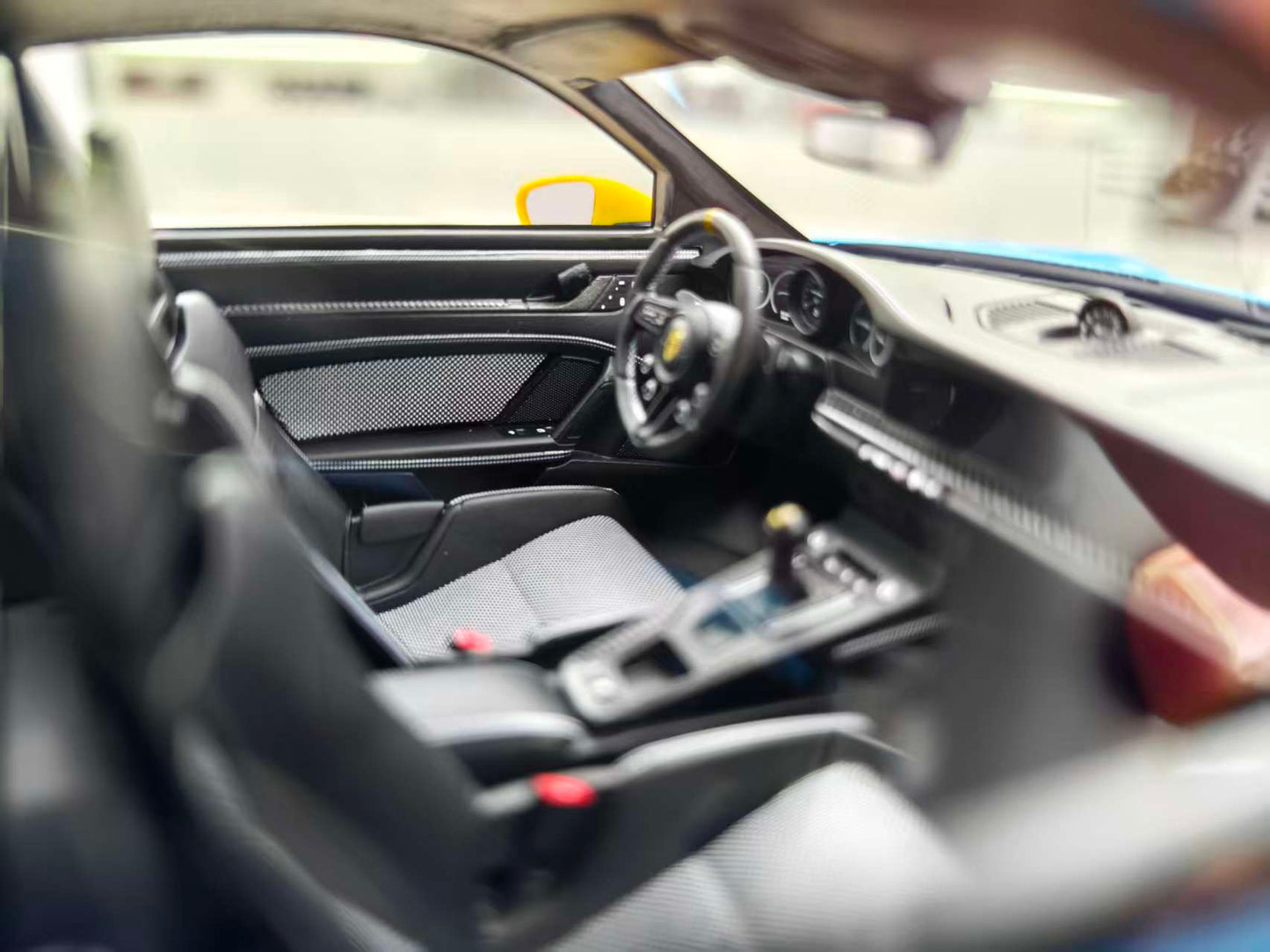 FuelMe 1/18 Porsche 992 GT3RS River Blue FM18009LM-11