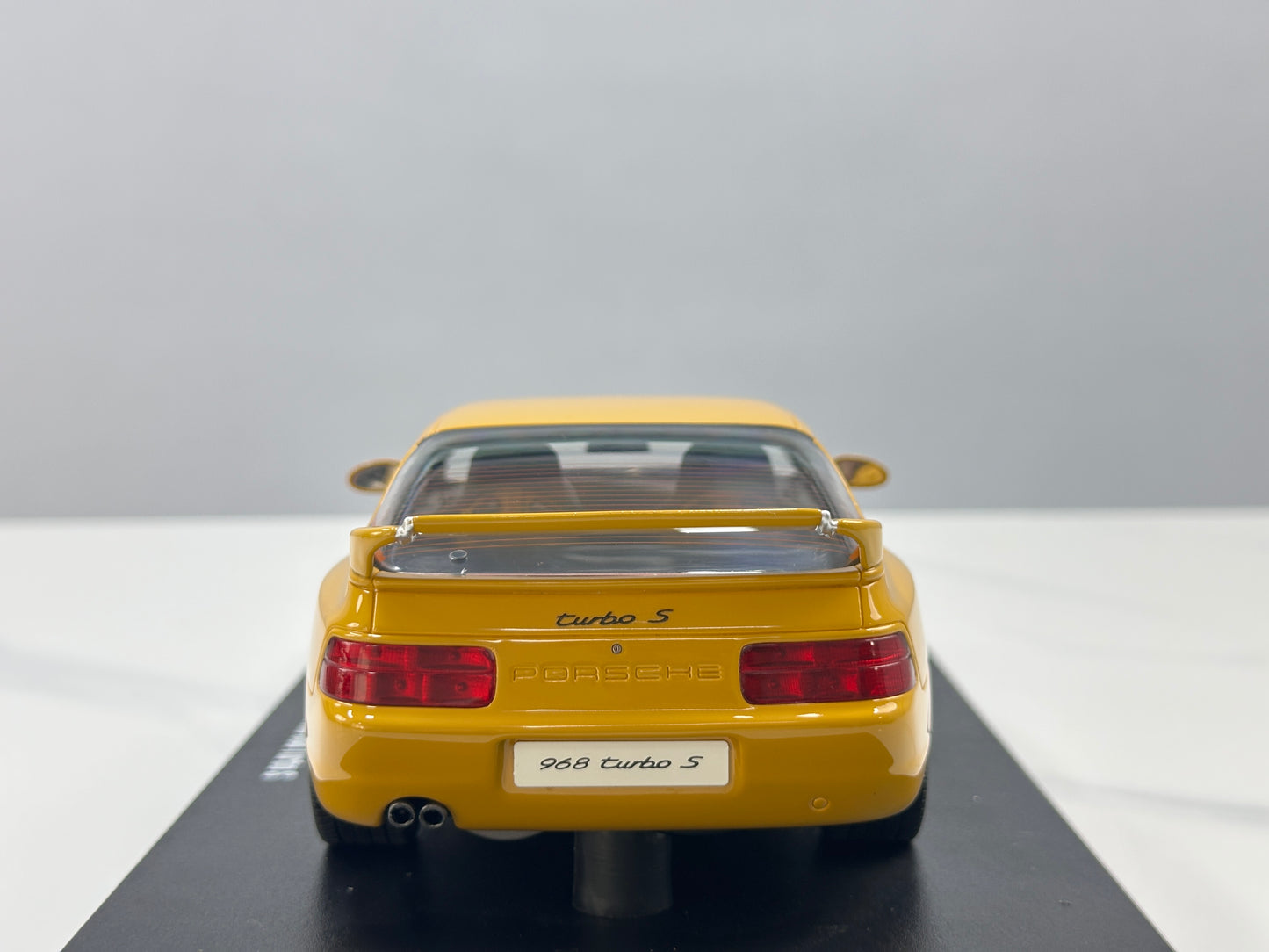 GT Spirit 1/18 Porsche 968 TURBOS Yellow GT947