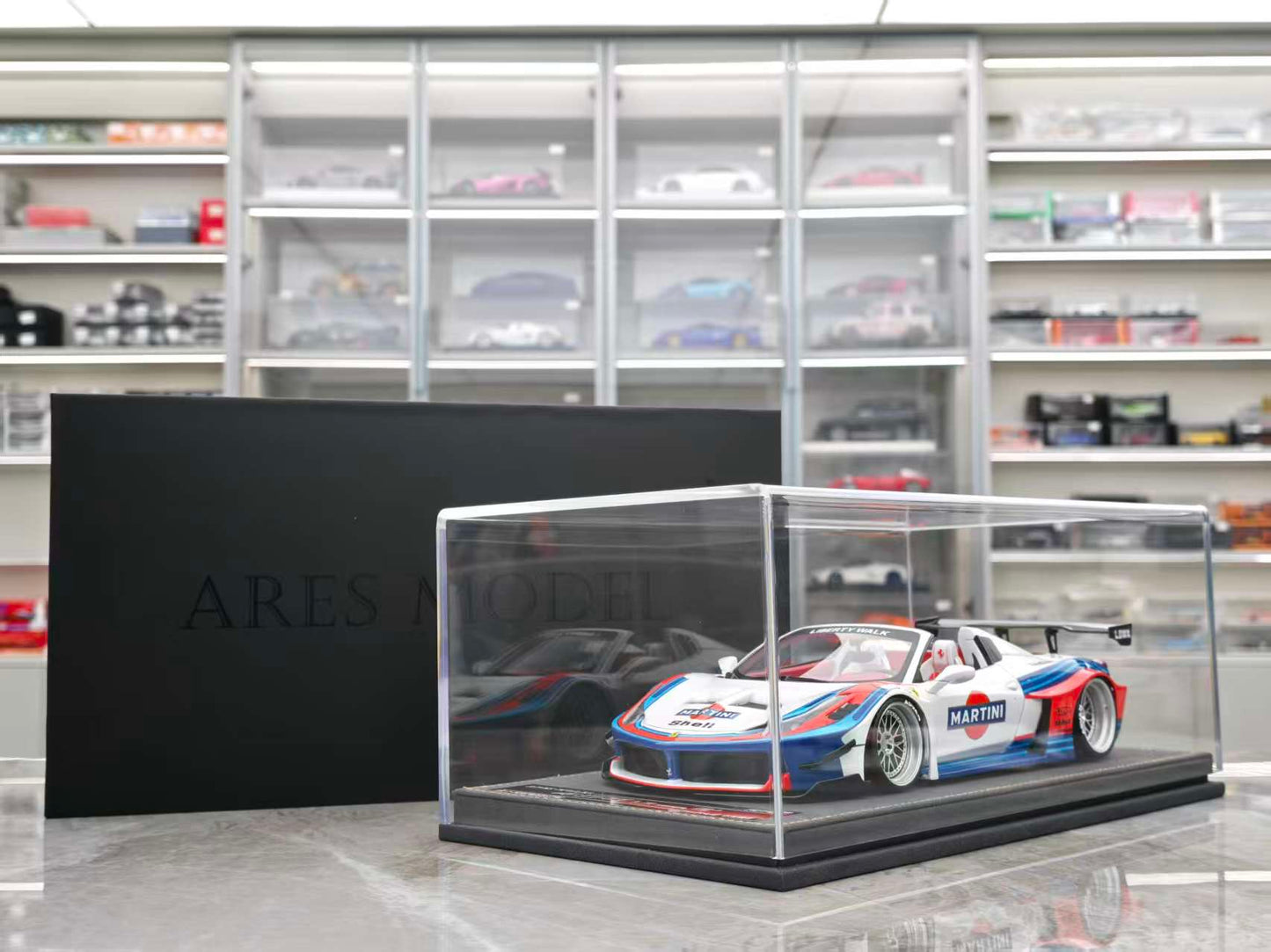 ARES MODEL 1/18 Ferrari 458 GT Spider Martini ARES015