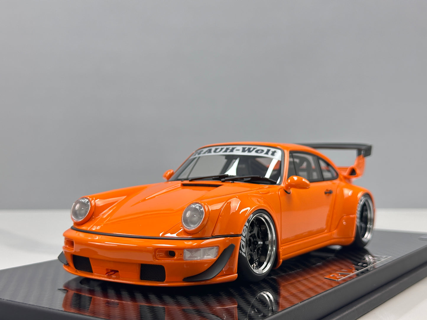 TGM Model 1/18 Porsche RWB 964 (Orange) TGM009