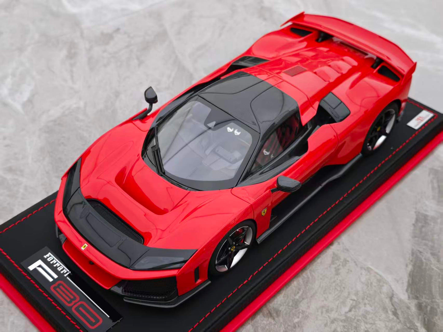 MR 1/18 Ferrari F80 Hardtop – Racing Red (FE045G)