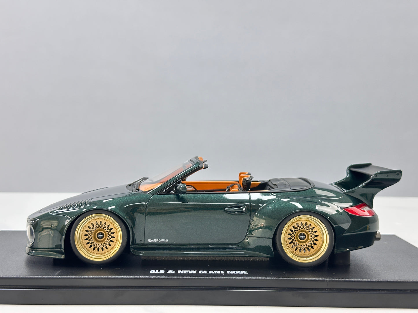 GT Spirit 1/18 Porsche Old & New Tokyo Auto Salon Green GT548