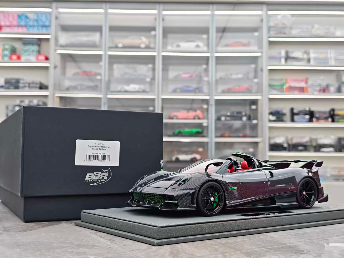 BBR 1/18 Pagani Imola Roadster Black Carbon Fiber P18250D