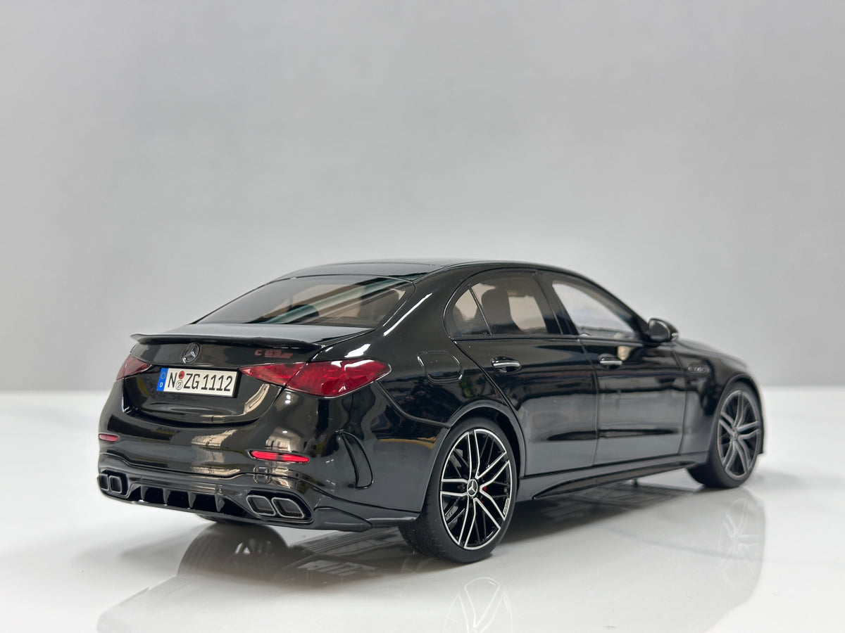 NZG 1/18 Mercedes-AMG C63 S E-Performance Gloss Black (111200050)