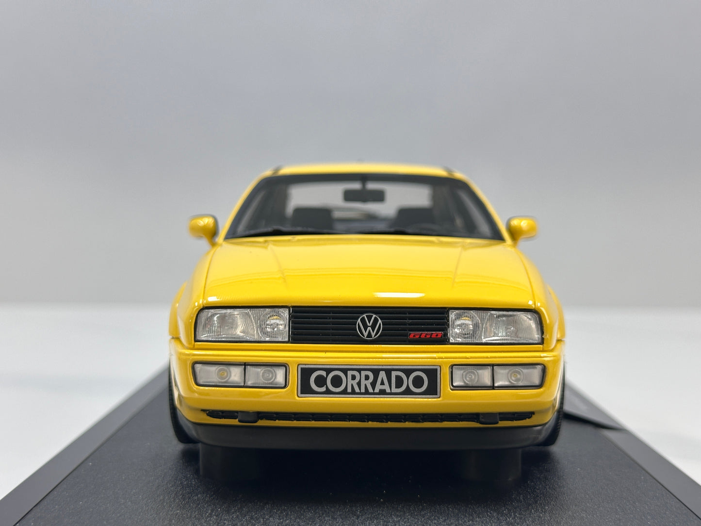 OTTO 1/18 Volkswagen Corrado G60 Yellow OT1385