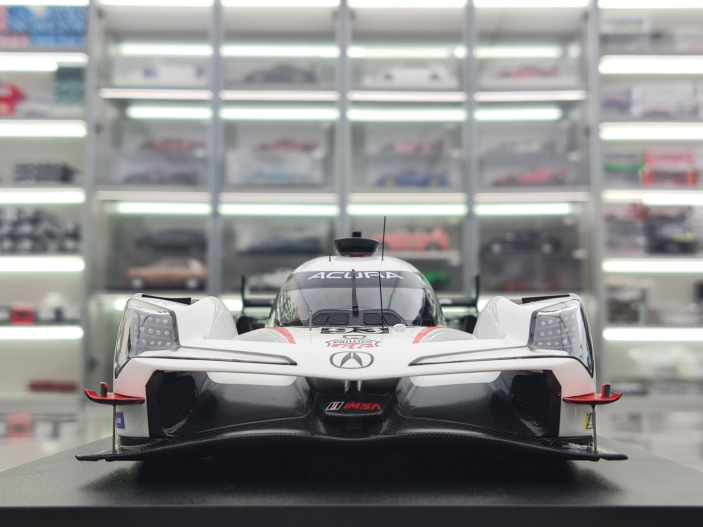 Topspeed 1/18 Acura ARX-06 GTP #93 Acura Meyer Shank Racing White Livery TS0631