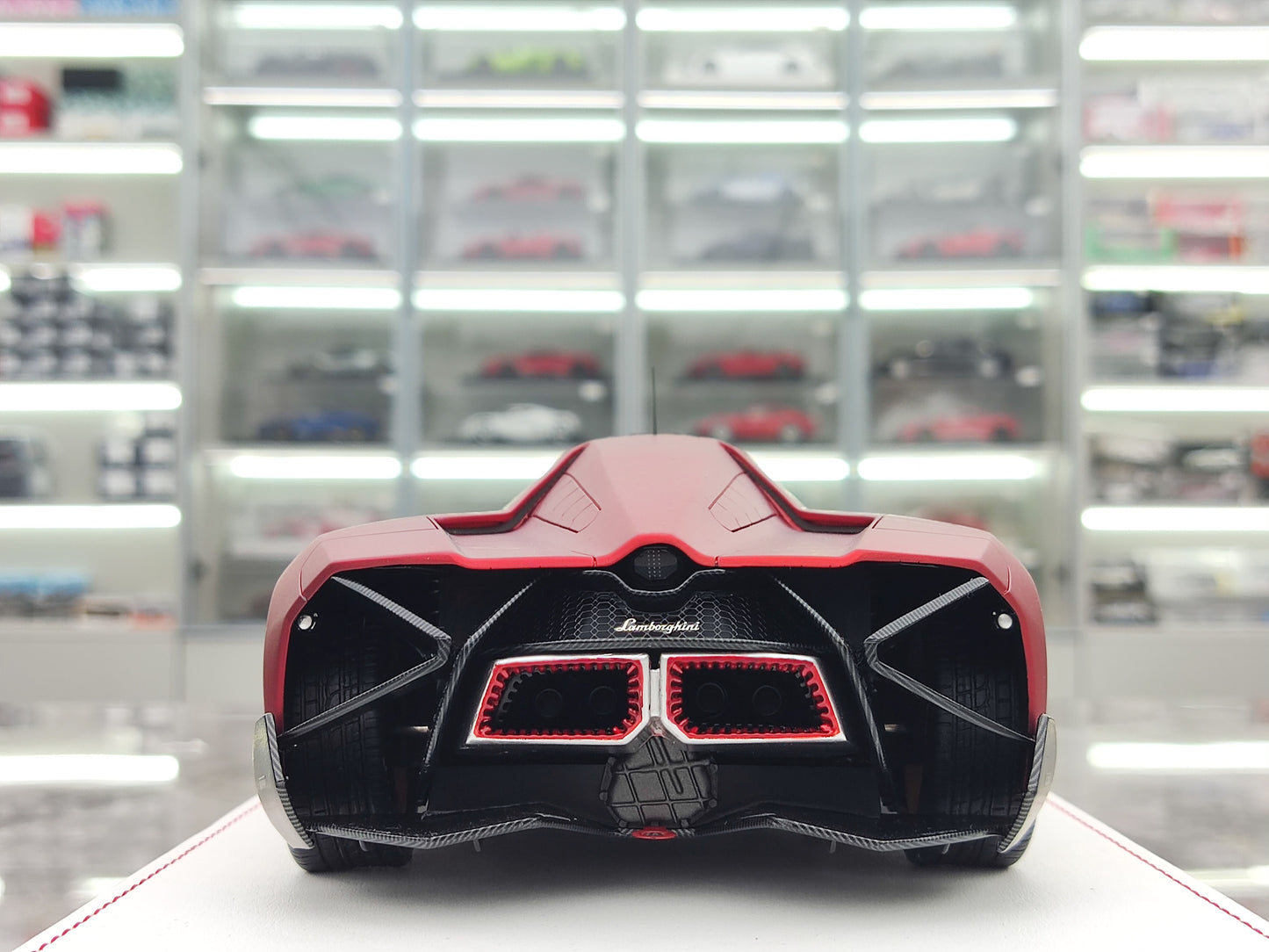 CE 1/18 Lamborghini Egoista Matte Red Limited Edition Car Model JS-CE002