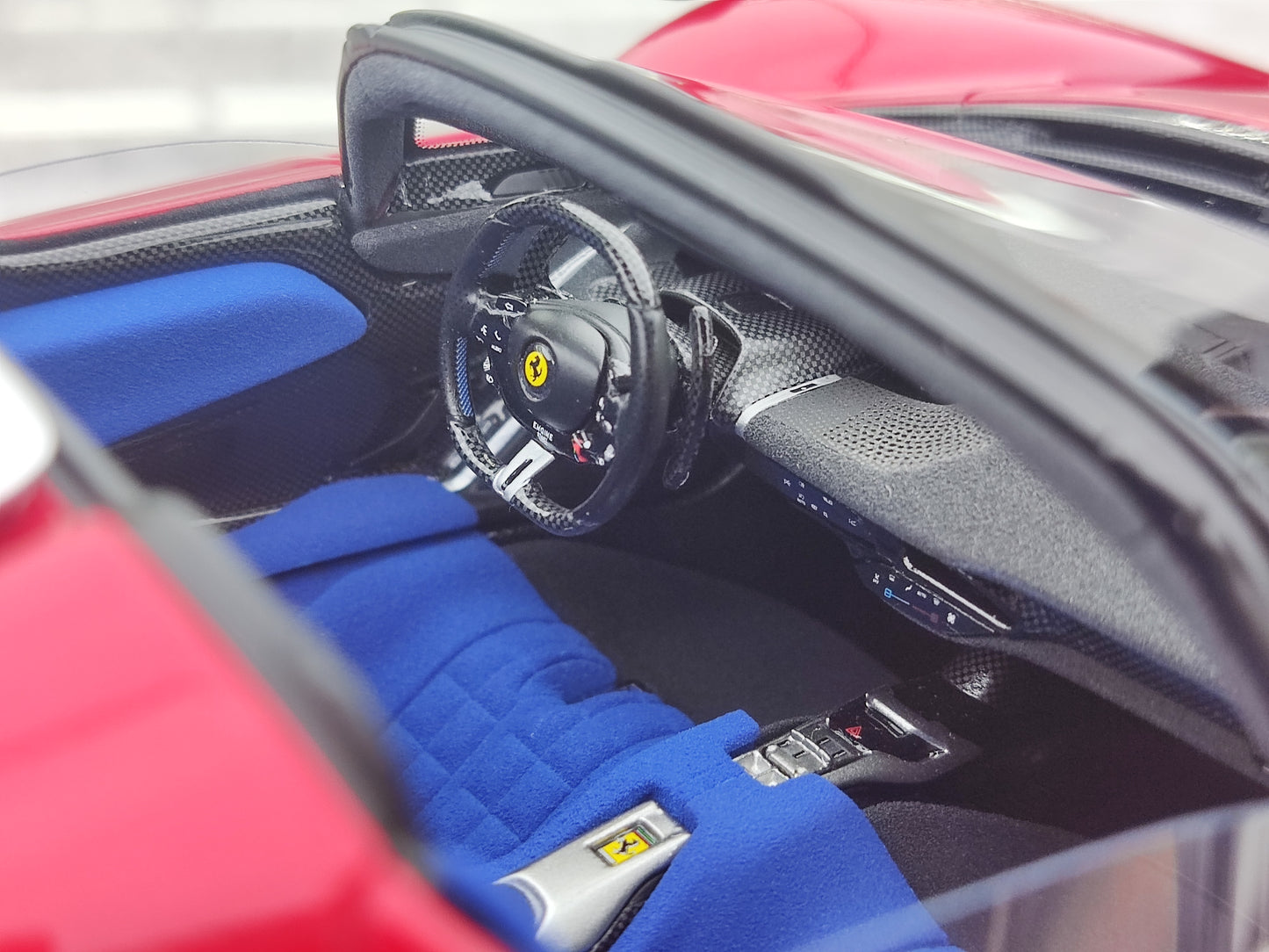 Amalgam 1/18 Ferrari Daytona SP3 Standard Red M6276-SC1