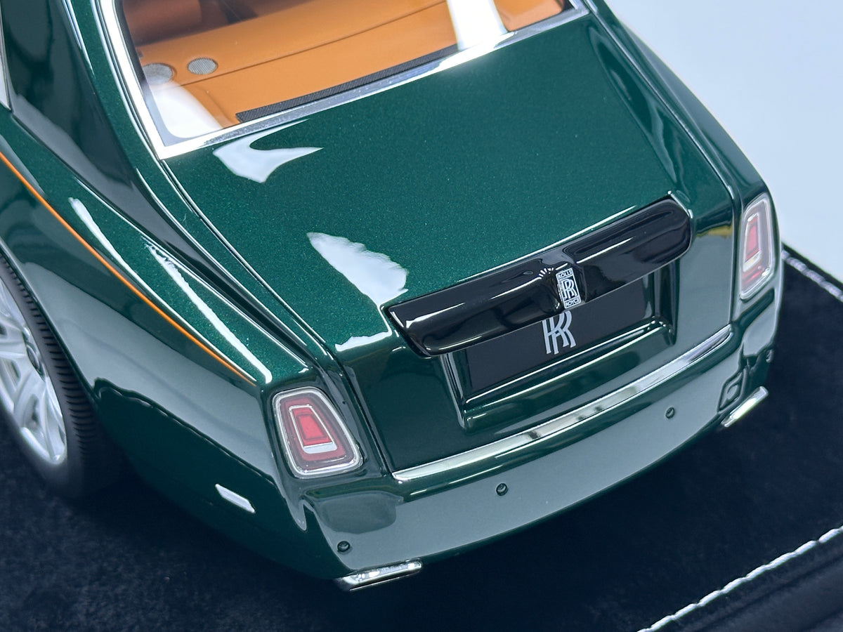 HH Model 1/18 Rolls-Royce Phantom Series II – Peninsula Green (HH734)