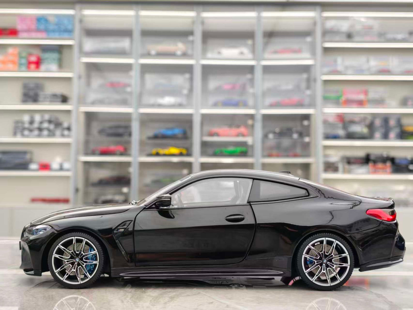 MINICHAMPS 1/18 BMW M4 Black 110020141