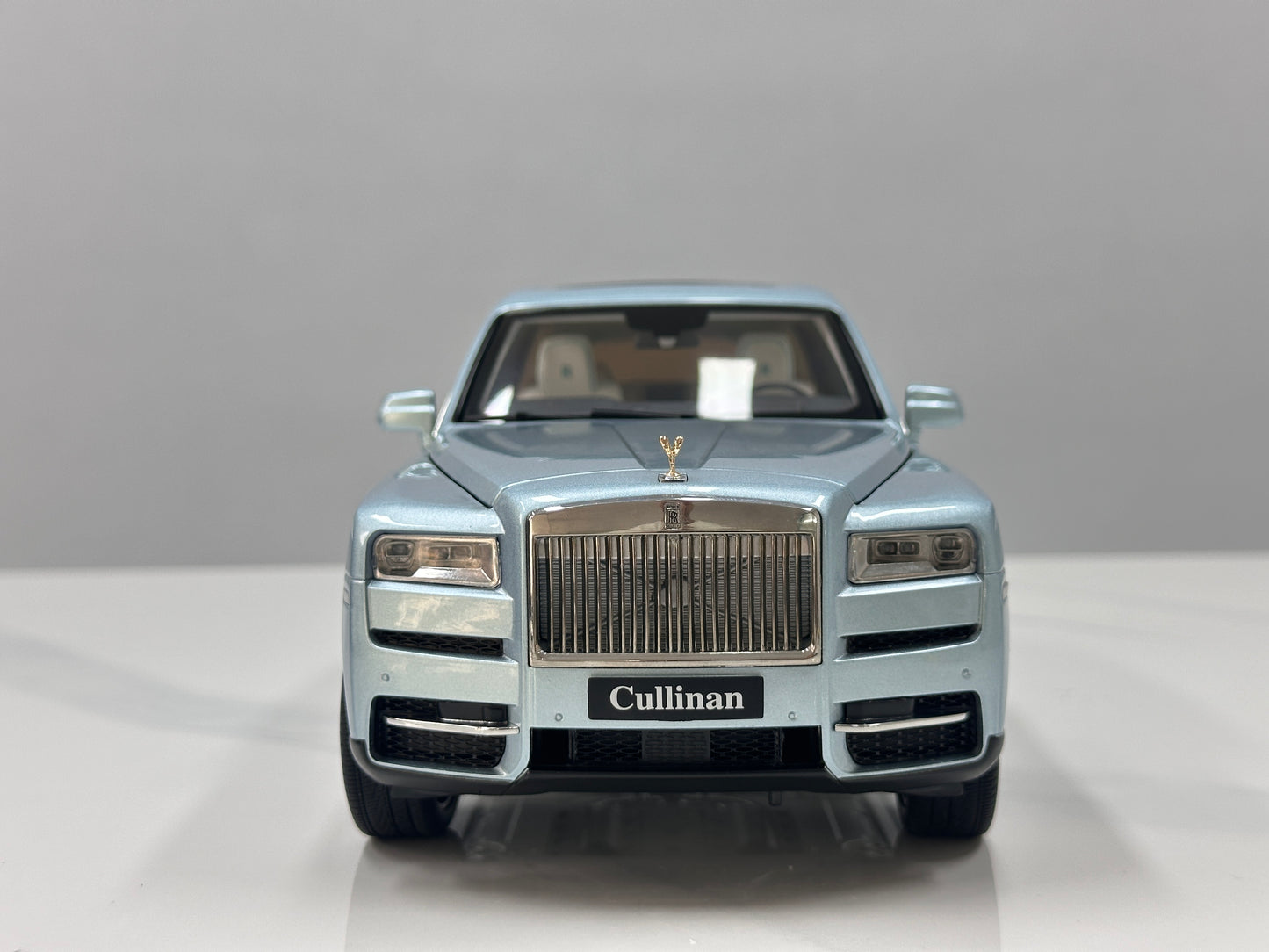 ZP 1/18 Rolls-Royce Cullinan BB Fishing Edition Metallic Blue ZP113