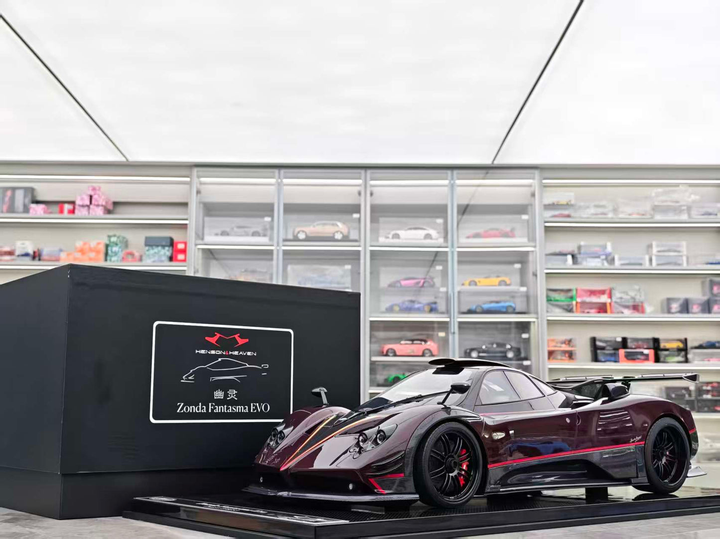 HH Model 1/8 Pagani Zonda 760 Ghost HH575