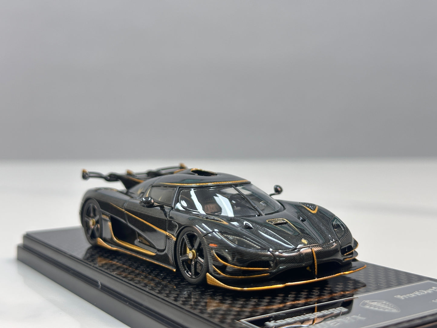 FRONTIART 1/43 Koenigsegg Agera RS Carbon Gold (FA195)