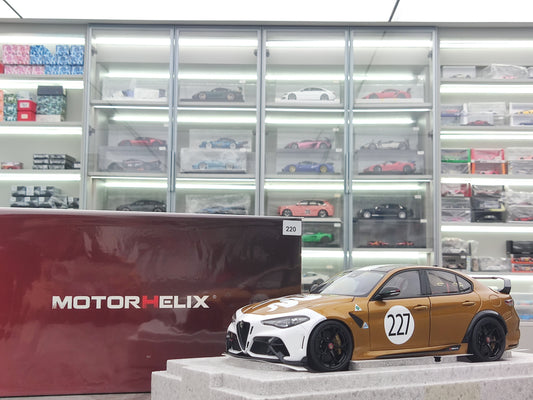 MOTORHELIX 1/18 Alfa Romeo Giulia GTAm Ochre Precious Metal MH325
